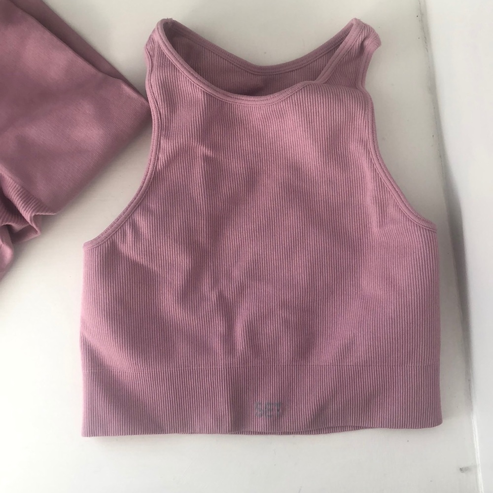 SETactive ROSY Ribbed High Neck Sports Bra